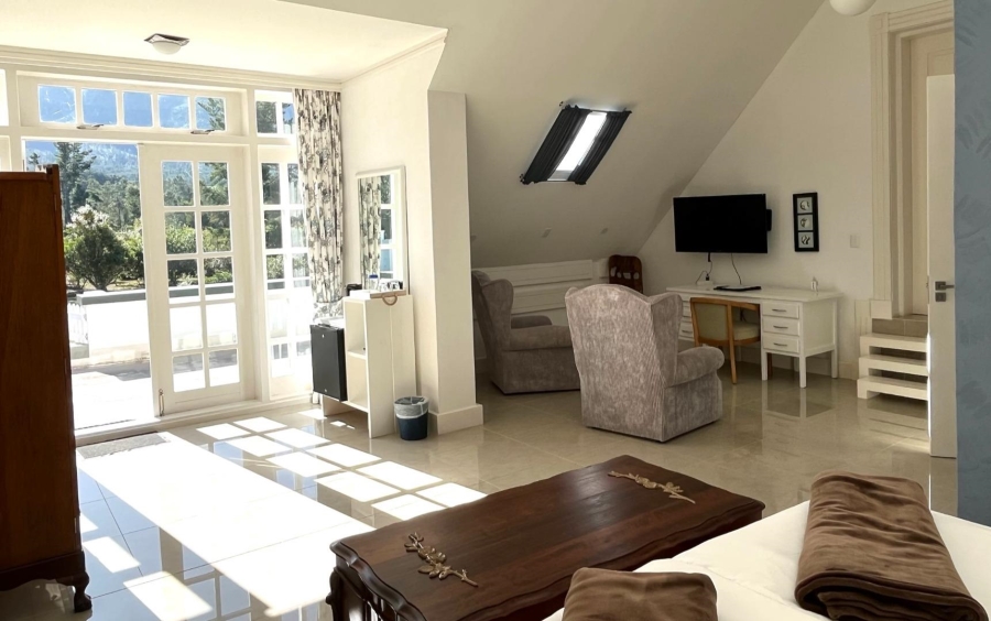 11 Bedroom Property for Sale in The Crags Western Cape